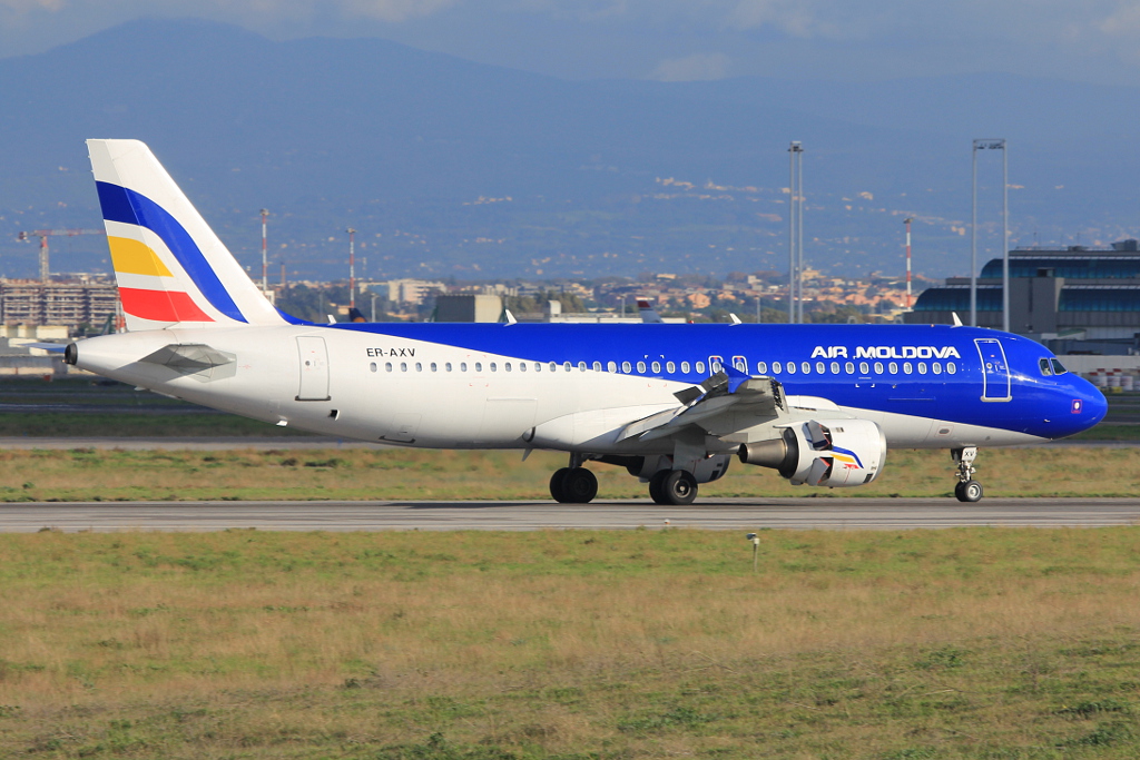 ER-AXV (cn 0622) Airbus A320-211