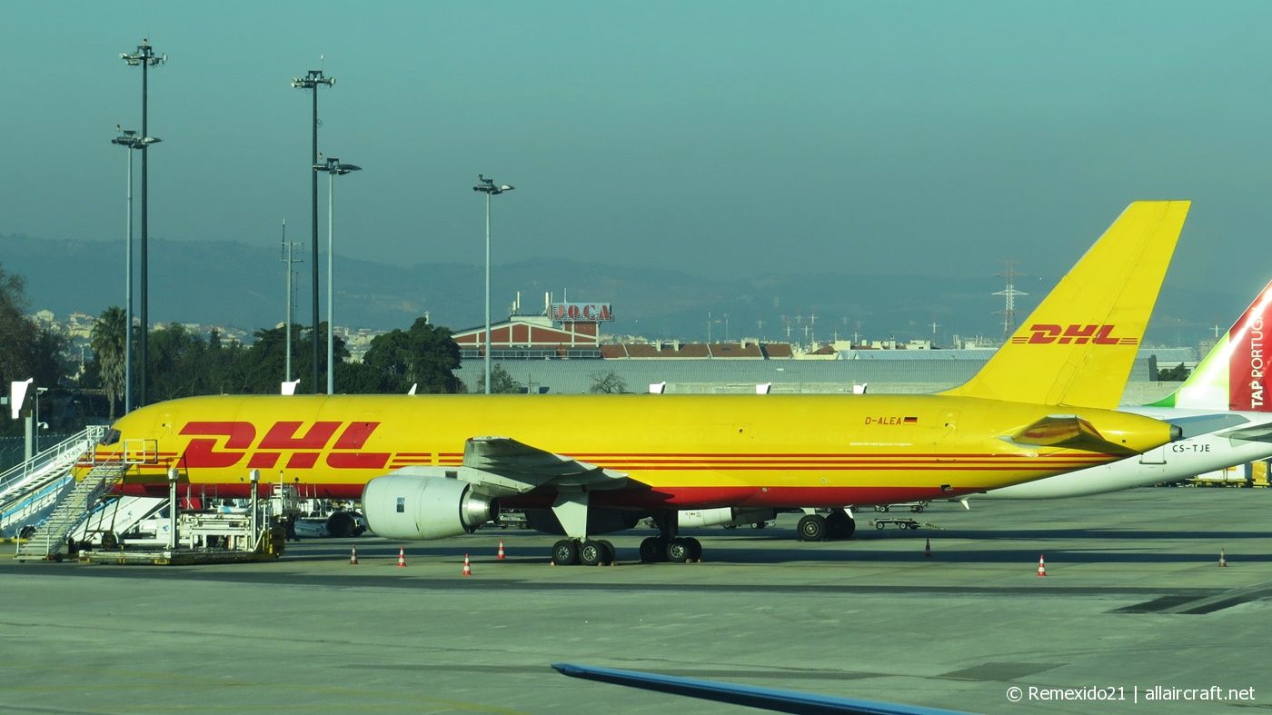 D-ALEA (22172) 1982 Boeing 757-236(SF)