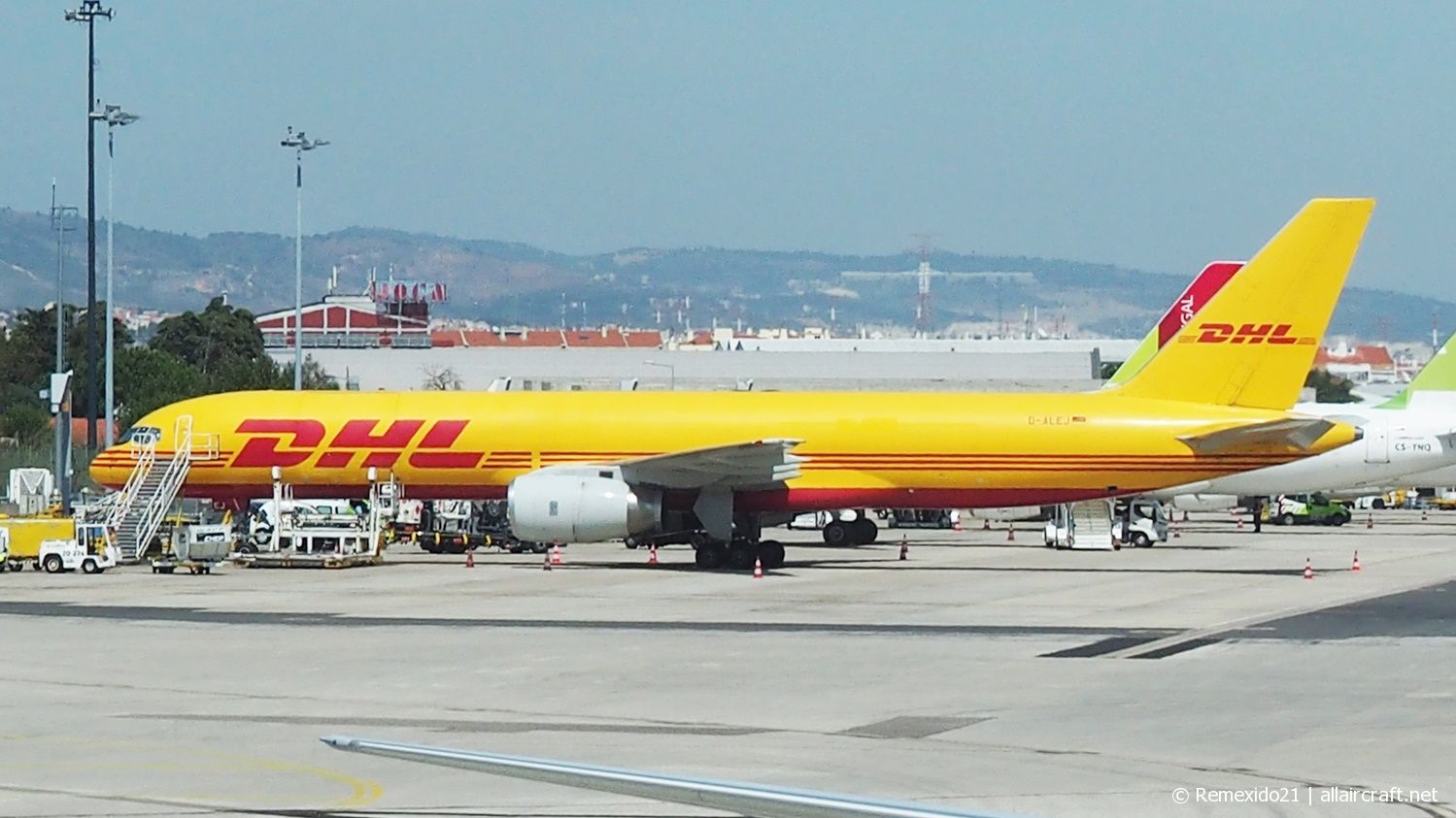D-ALEG (23398) 1985 Boeing 757-236(SF)