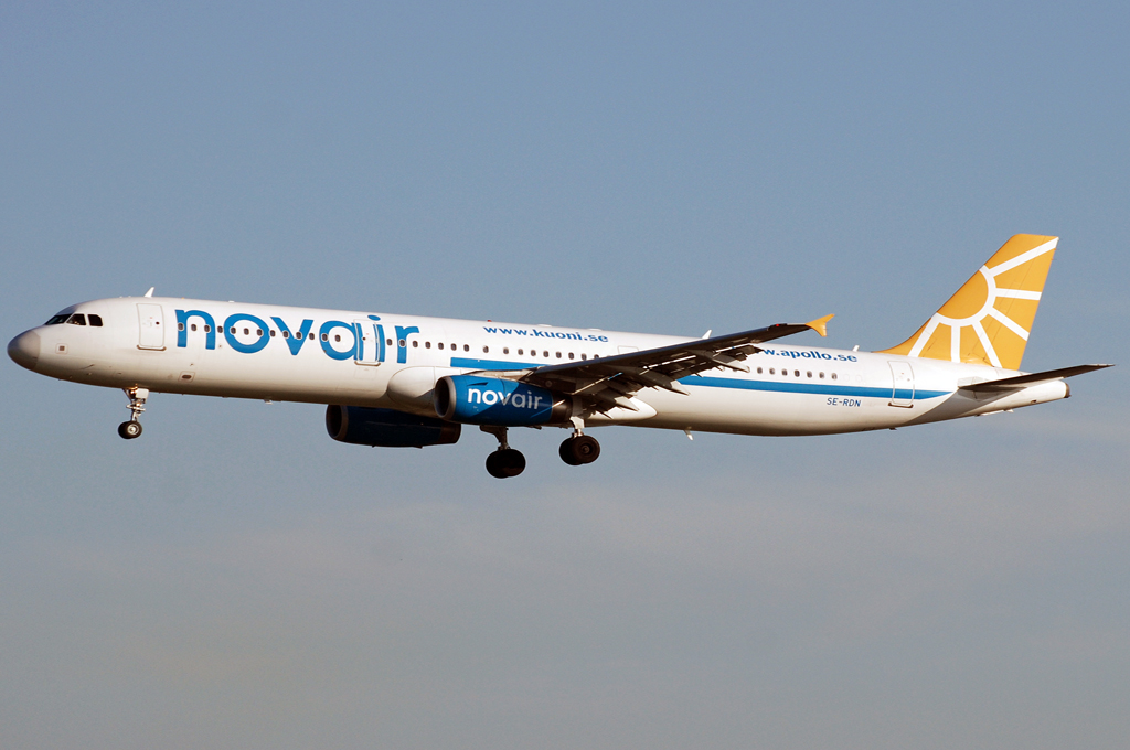 SE-RDN (2211) 2004 Airbus A321-231