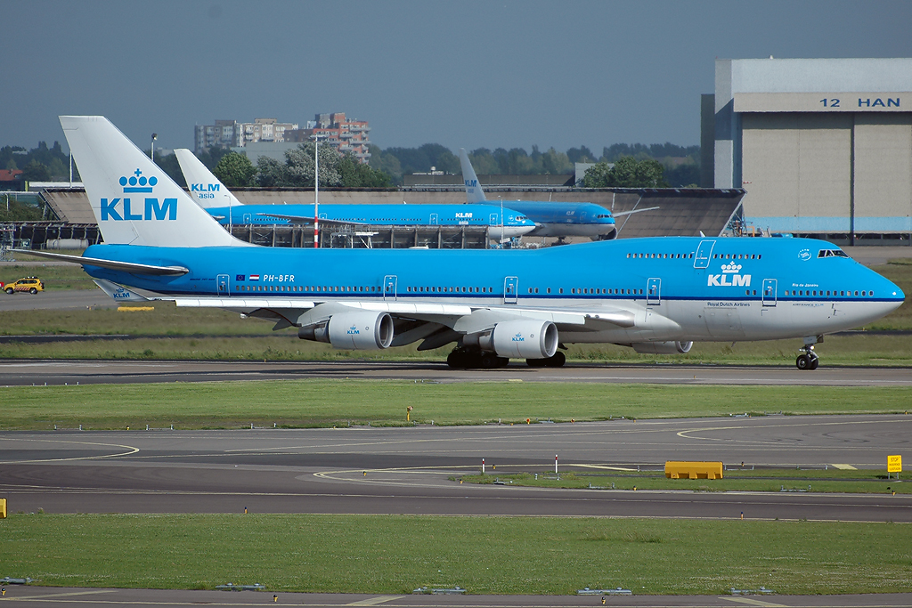 PH-BFR (27202) 1994 Boeing 747-406