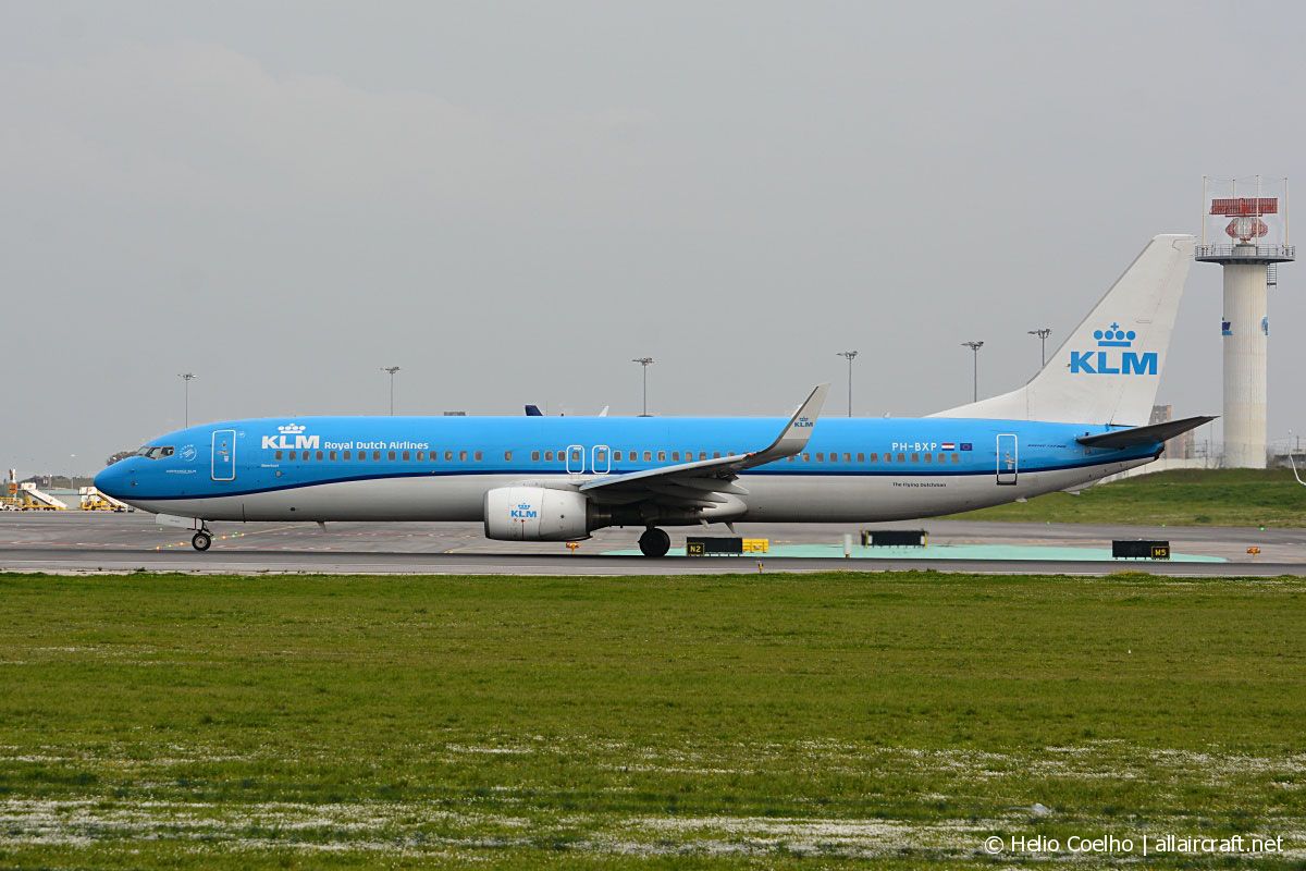 PH-BXP (29600) 2001 Boeing 737-9K2(WL)