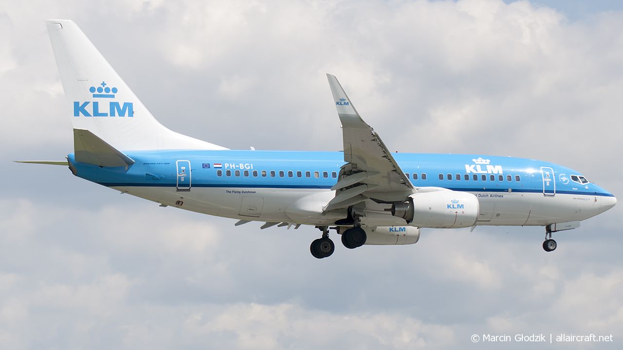 PH-BGI · Boeing 737-7K2(WL) · (WAW / EPWA)