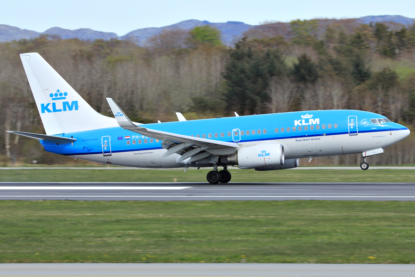 PH-BGP (38127) 2011 Boeing 737-7K2(WL)