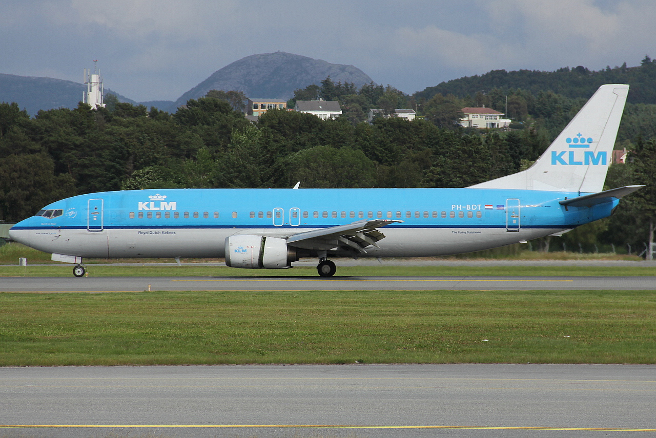 PH-BDT (24530) 1989 Boeing 737-406