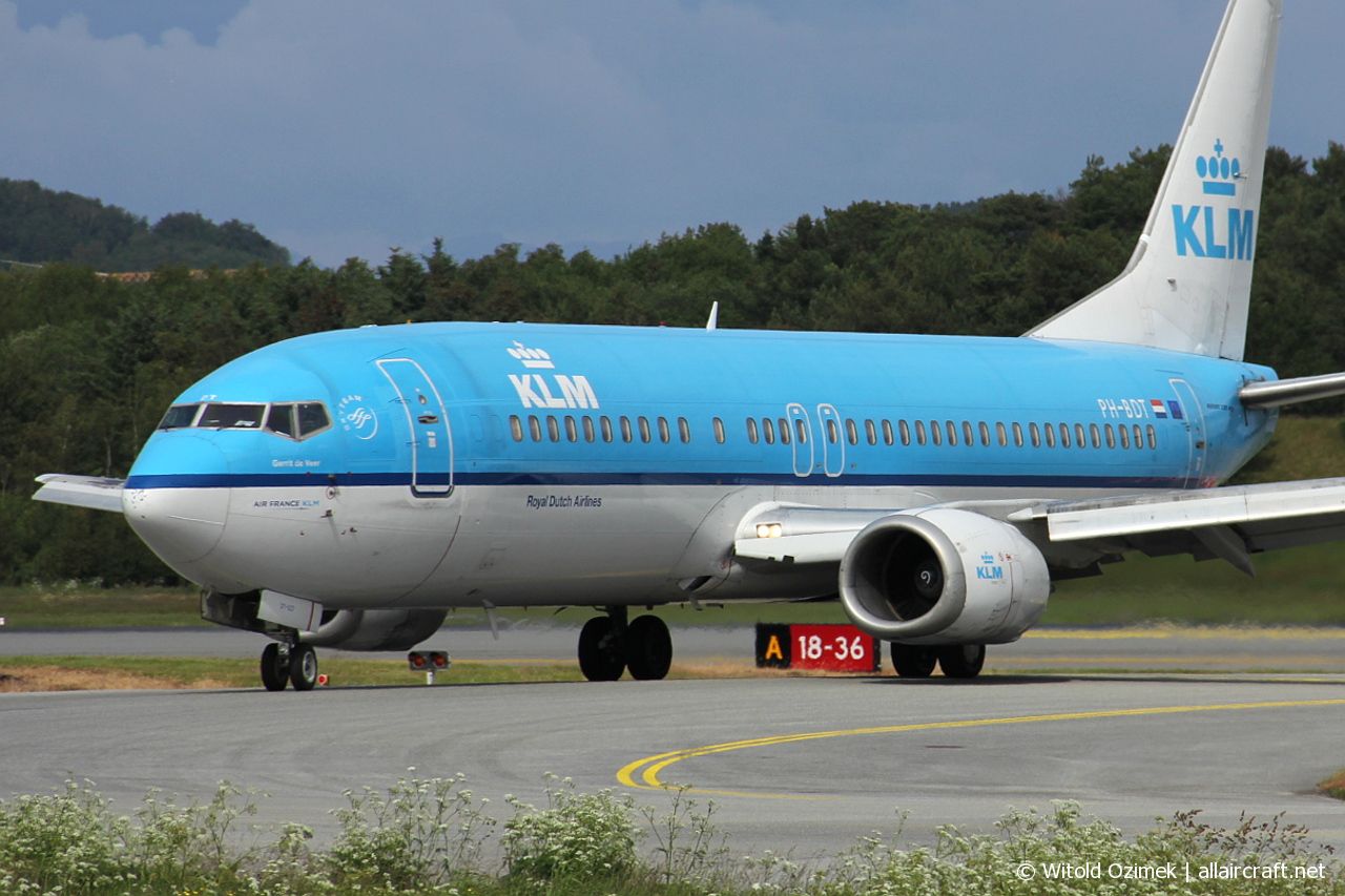 PH-BDT (24530) 1989 Boeing 737-406