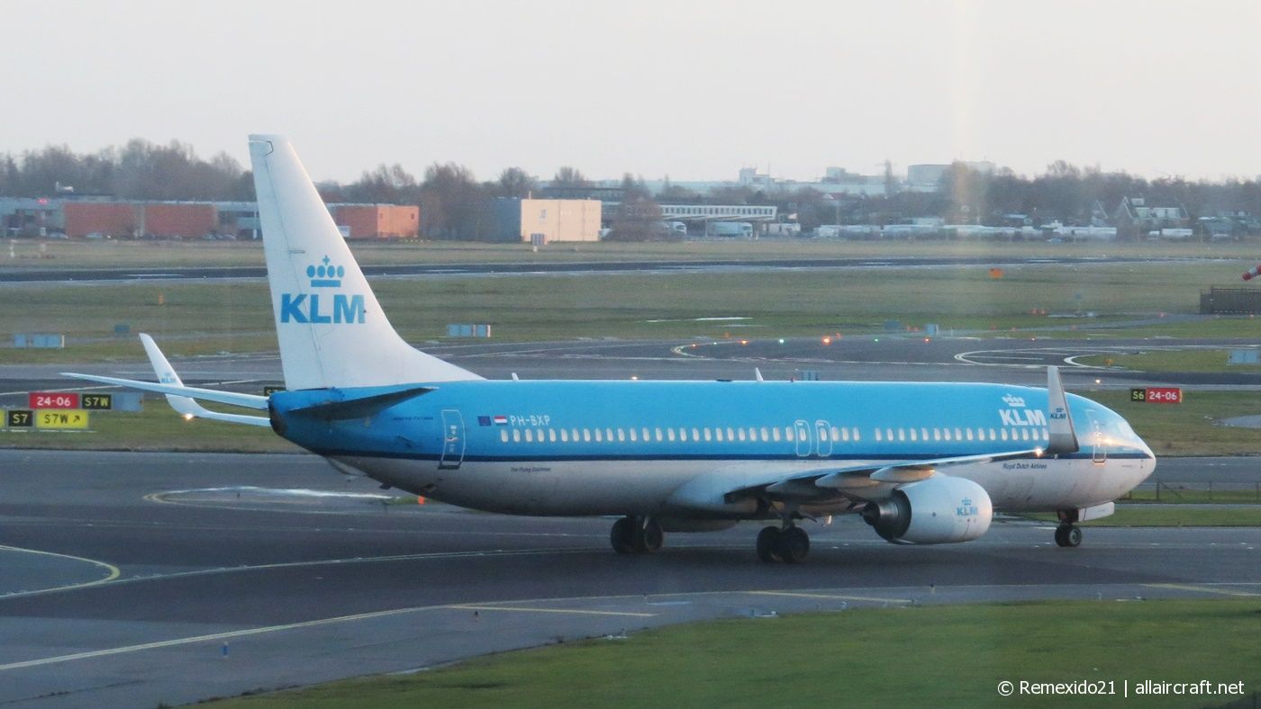 PH-BXP (29600) 2001 Boeing 737-9K2(WL)