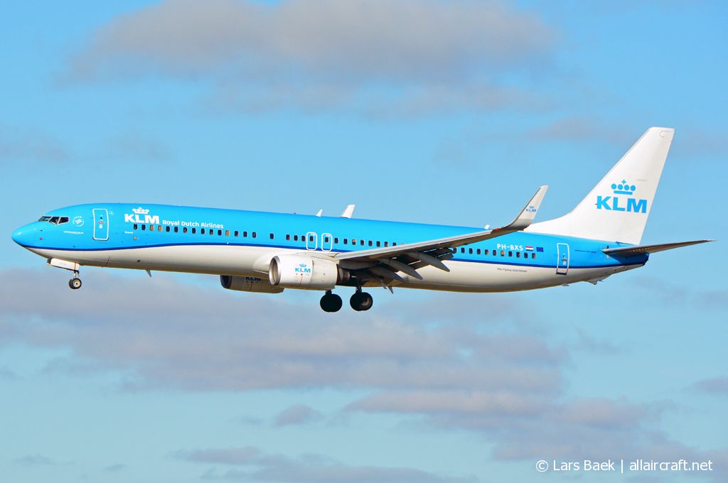 PH-BXS (29602) 2001 Boeing 737-9K2(WL)