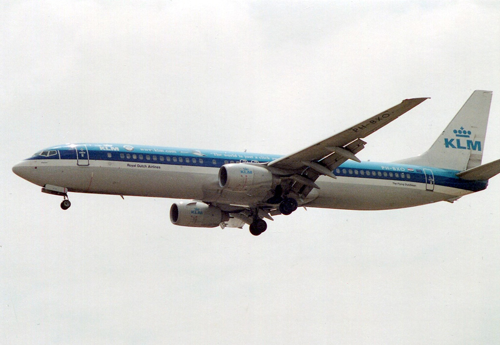 PH-BXO (29599) 2001 Boeing 737-9K2