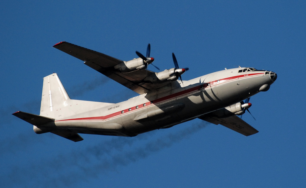 UR-CAG (9346904) 1969 Antonov An-12BK