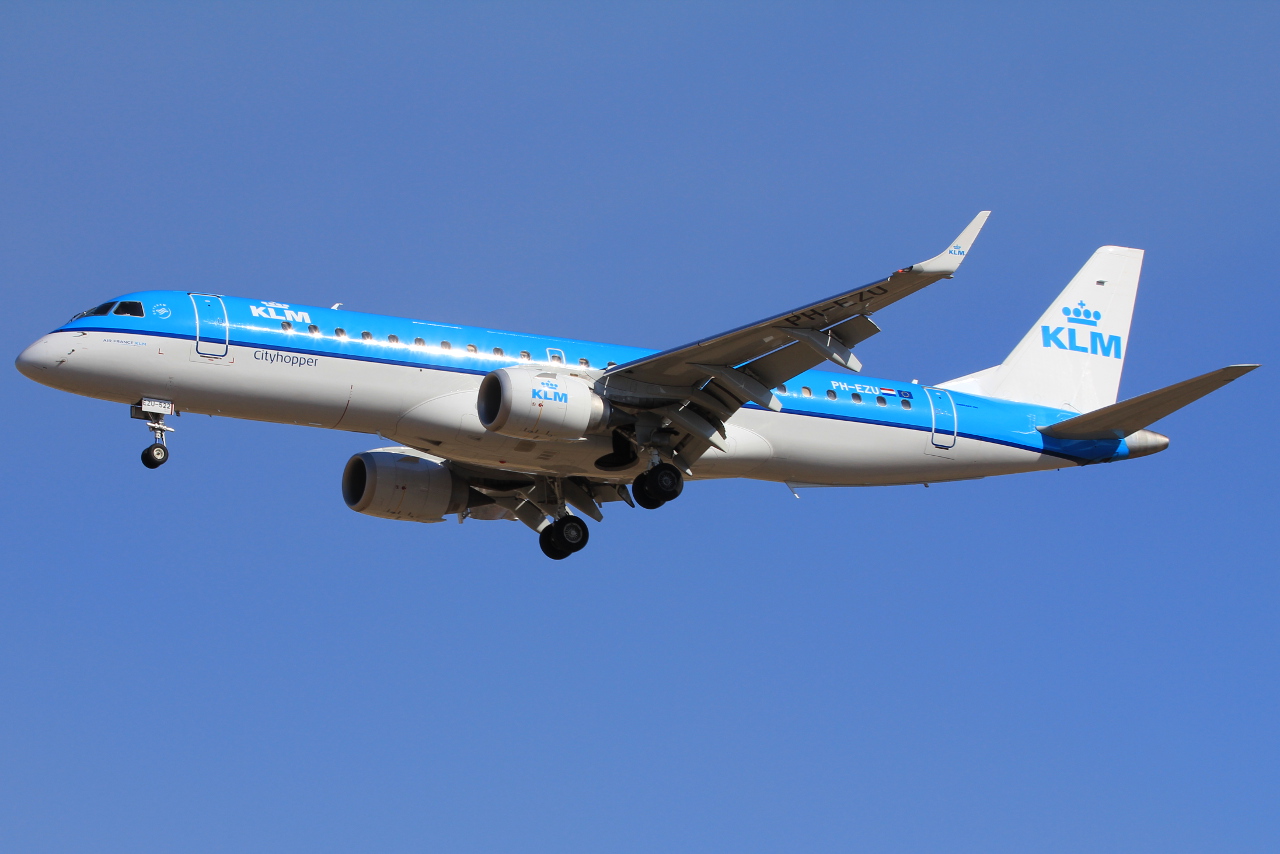 PH-EZU (19000522) Embraer 190-100STD