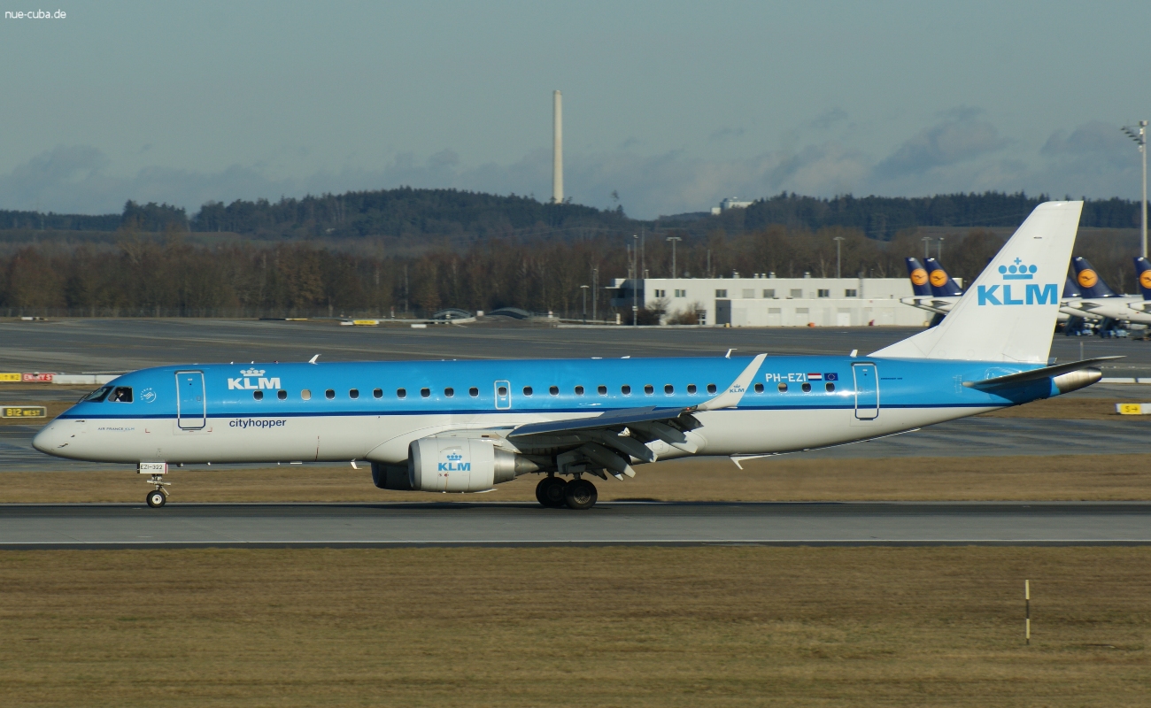 PH-EZI (19000322) Embraer 190-100STD