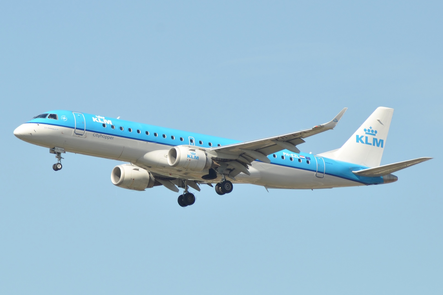 PH-EZL · Embraer 190-100STD · LHR / EGLL