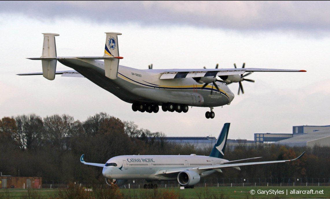 UR-09307 (043481244) 1974 Antonov An-22A