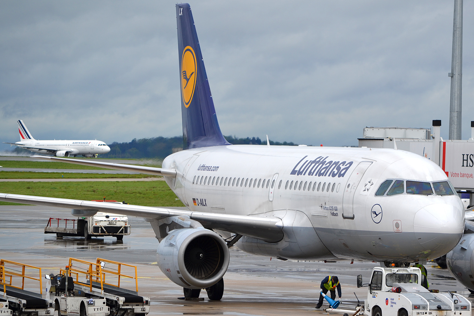 D-AILX (860) 1998 Airbus A319-114