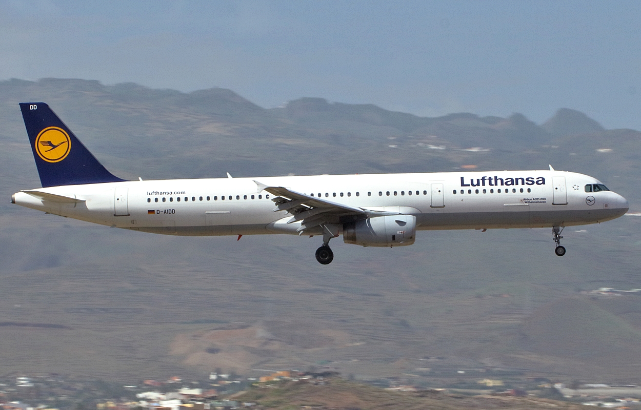 D-AIDD (4585) 2011 Airbus A321-231