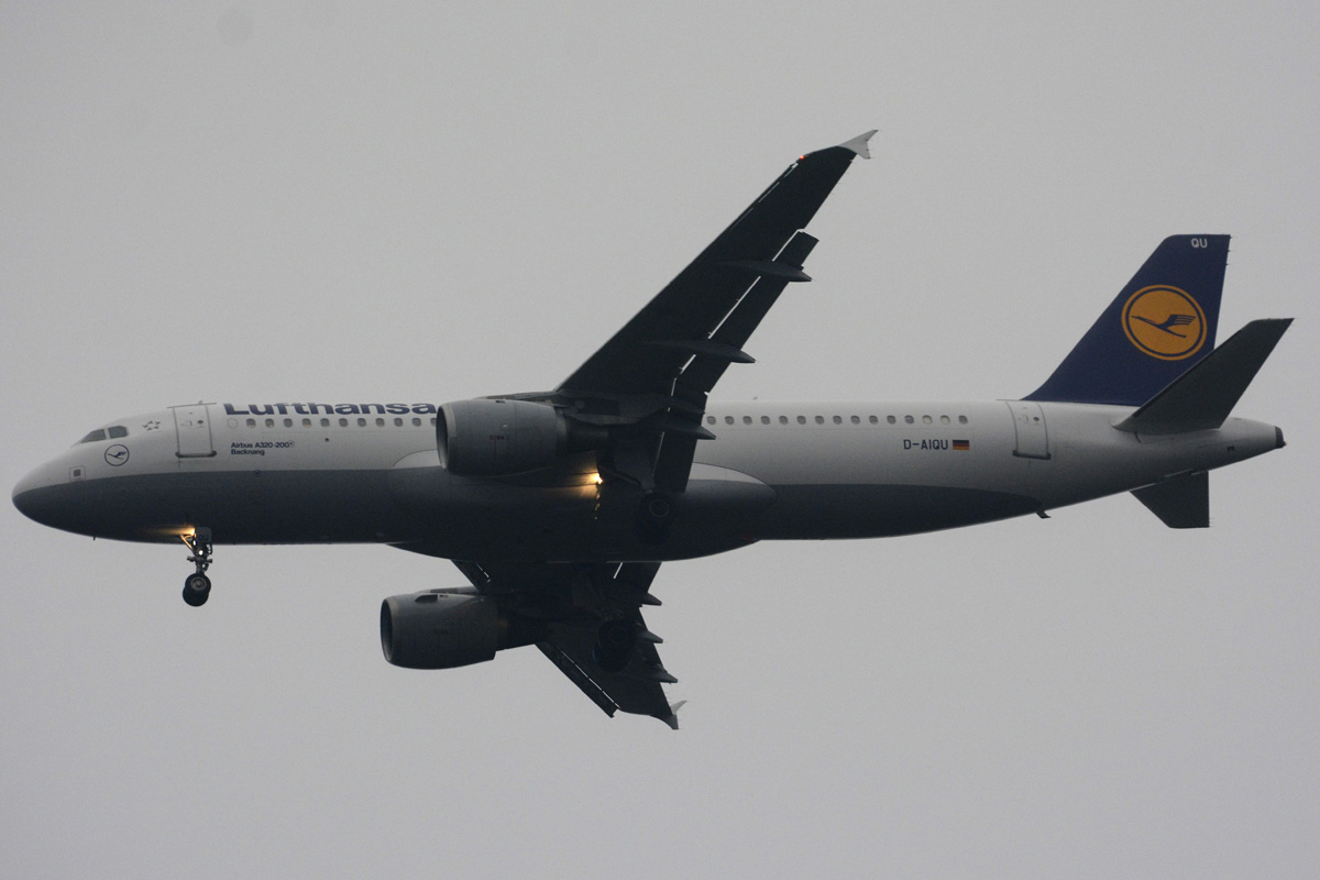 D-AIQU (1365) 2000 Airbus A320-211