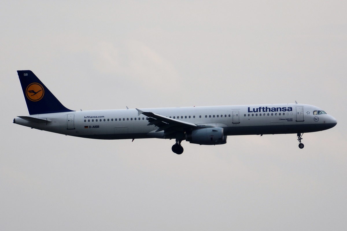 D-AISB, (cn 1080), Airbus A321-231