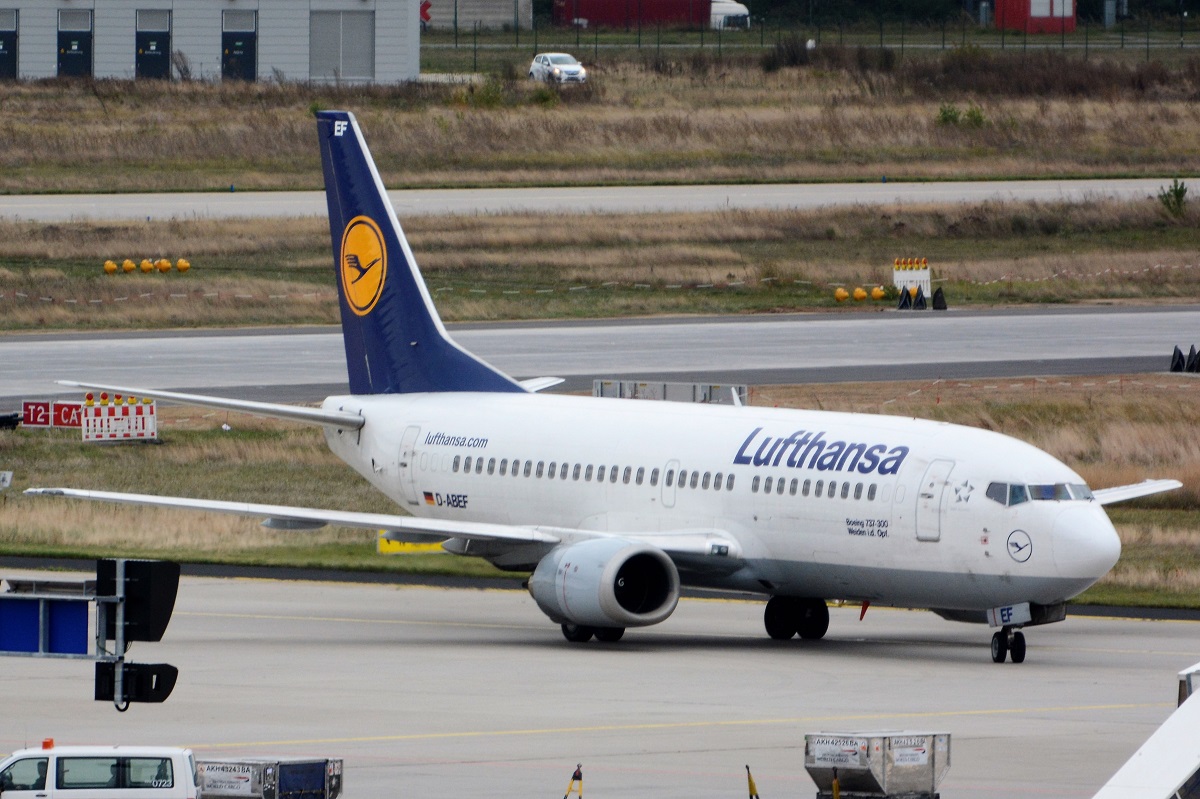 D-ABEF, (cn 25217), Boeing 737-330