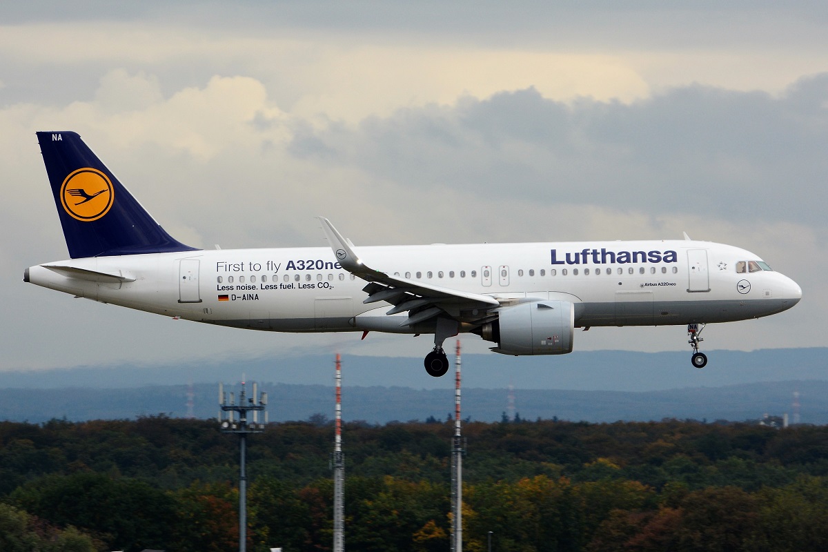 D-AINA (6801) 2015 Airbus A320-271N