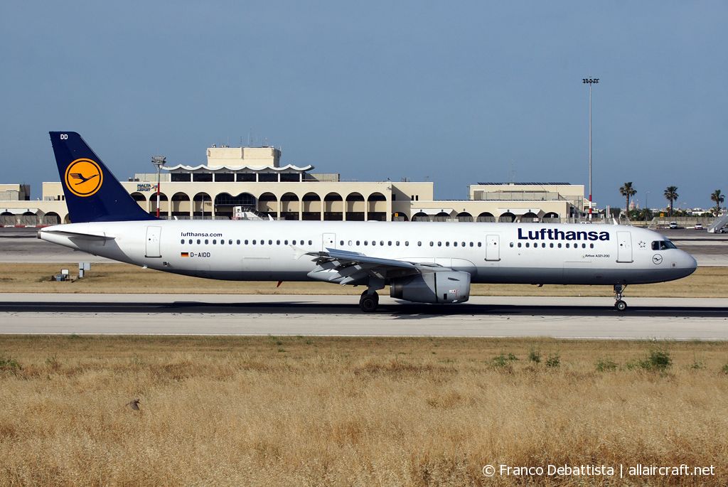 D-AIDD (4585) 2011 Airbus A321-231