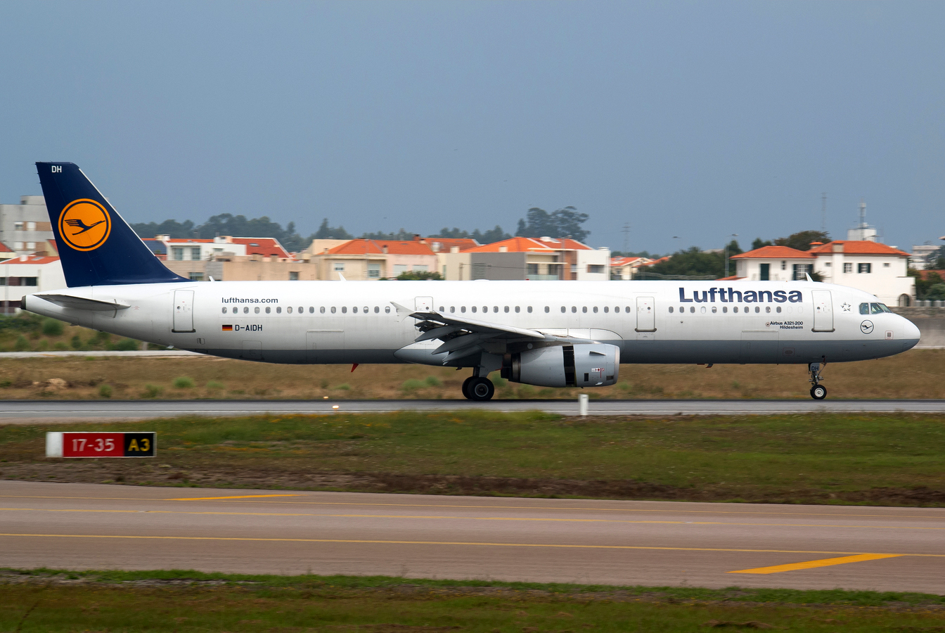 D-AIDH (4710) 2011 Airbus A321-231
