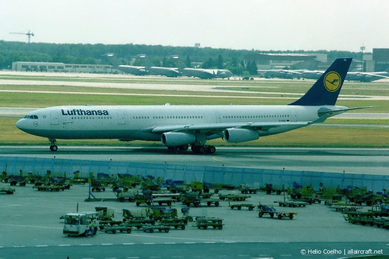 D-AIGL (135) 1996 Airbus A340-313