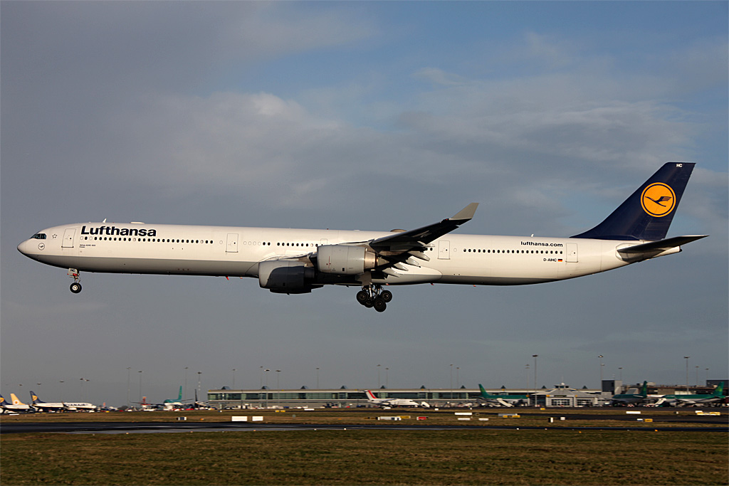 D-AIHC, (cn 523), Airbus A340-642