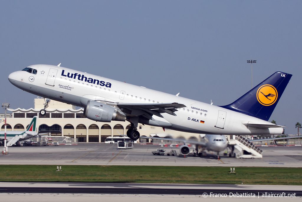 D-AILK (679) 1997 Airbus A319-114
