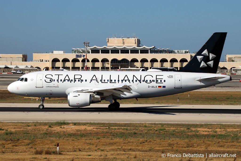 D-AILX (860) 1998 Airbus A319-114