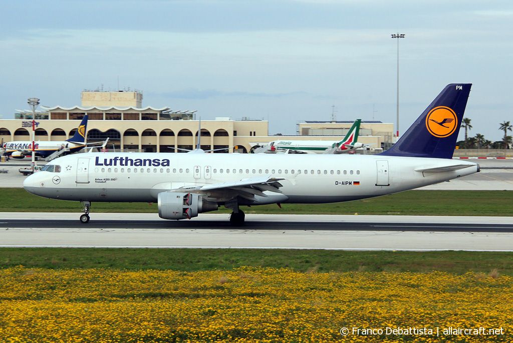 D-AIPM (104) 1990 Airbus A320-211