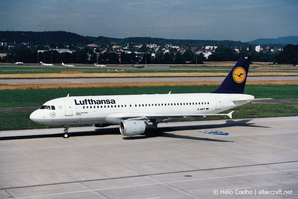 D-AIPT (117) 1990 Airbus A320-211