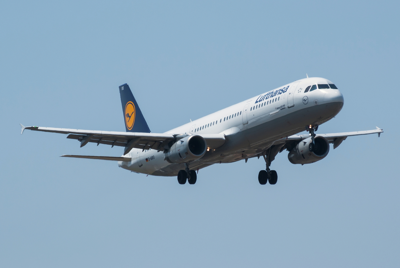 D-AIRO (563) 1995 Airbus A321-131