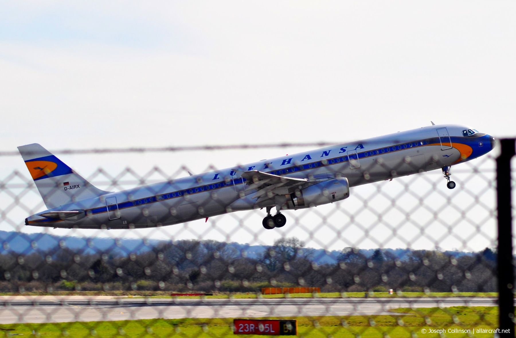 D-AIRX (887) 1998 Airbus A321-131