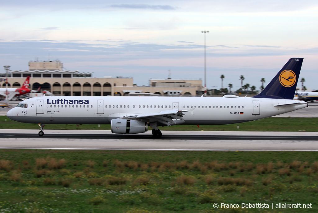 D-AISG (1273) 2000 Airbus A321-231