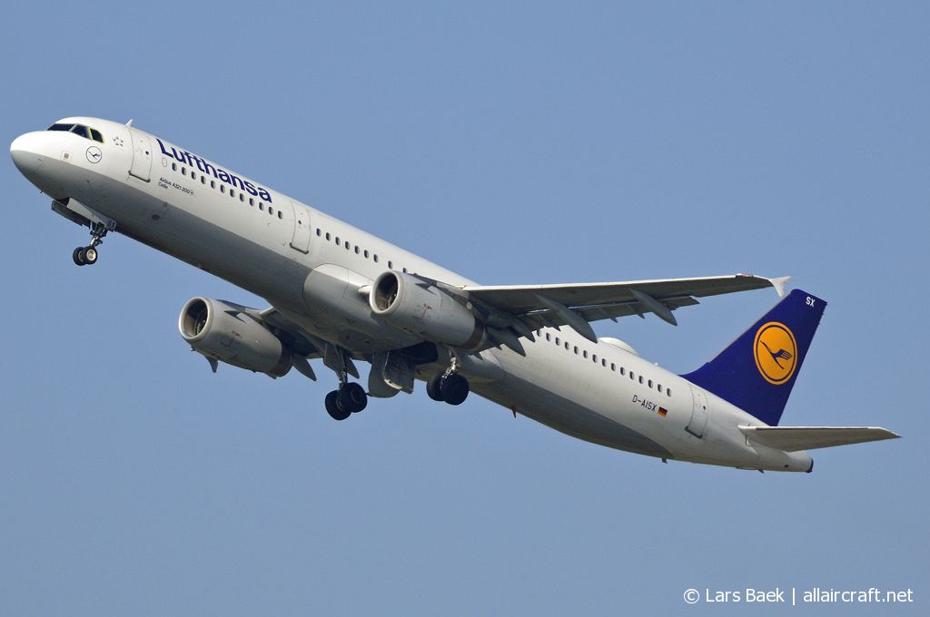 D-AISX (4073) 2009 Airbus A321-231