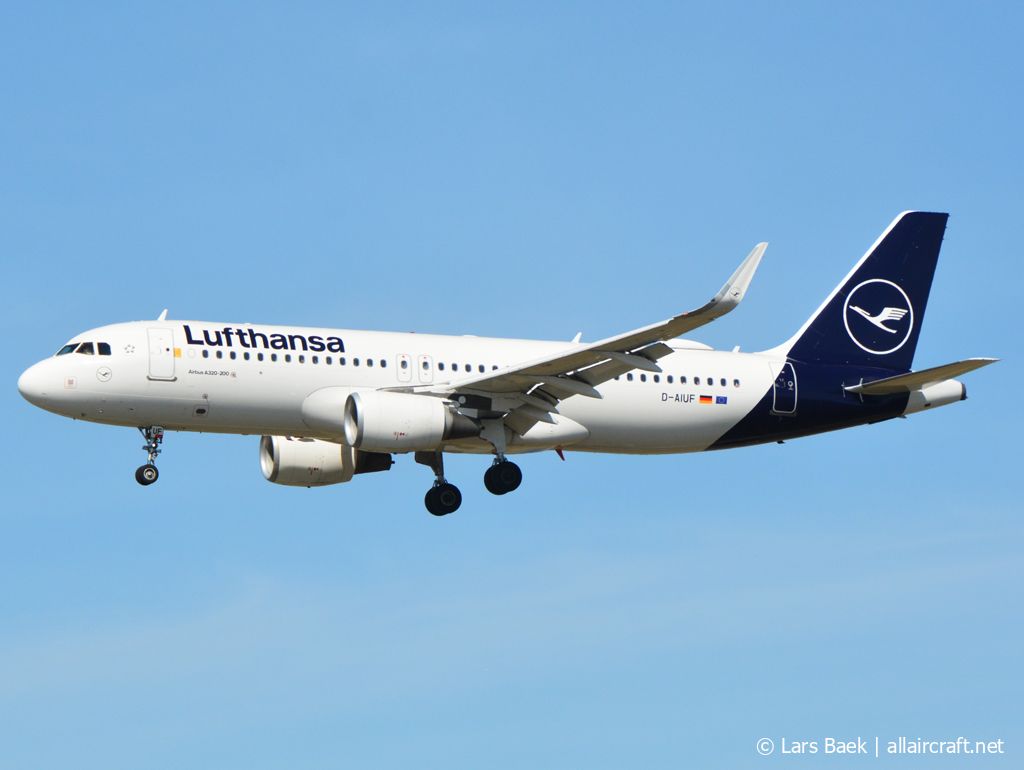 D-AIUF (6141) 2014 Airbus A320-214(WL)
