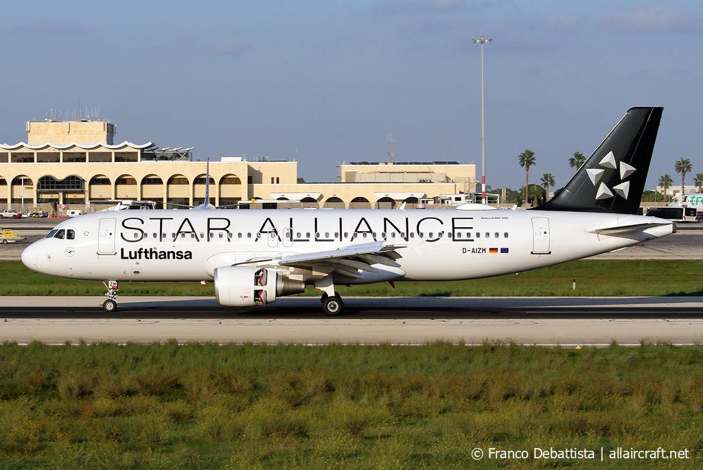 D-AIZM (5203) 2012 Airbus A320-214
