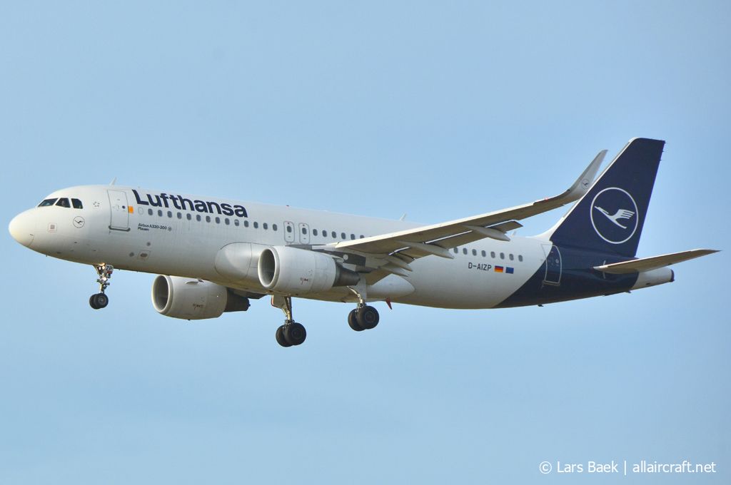 D-AIZP (5487) 2013 Airbus A320-214(WL)