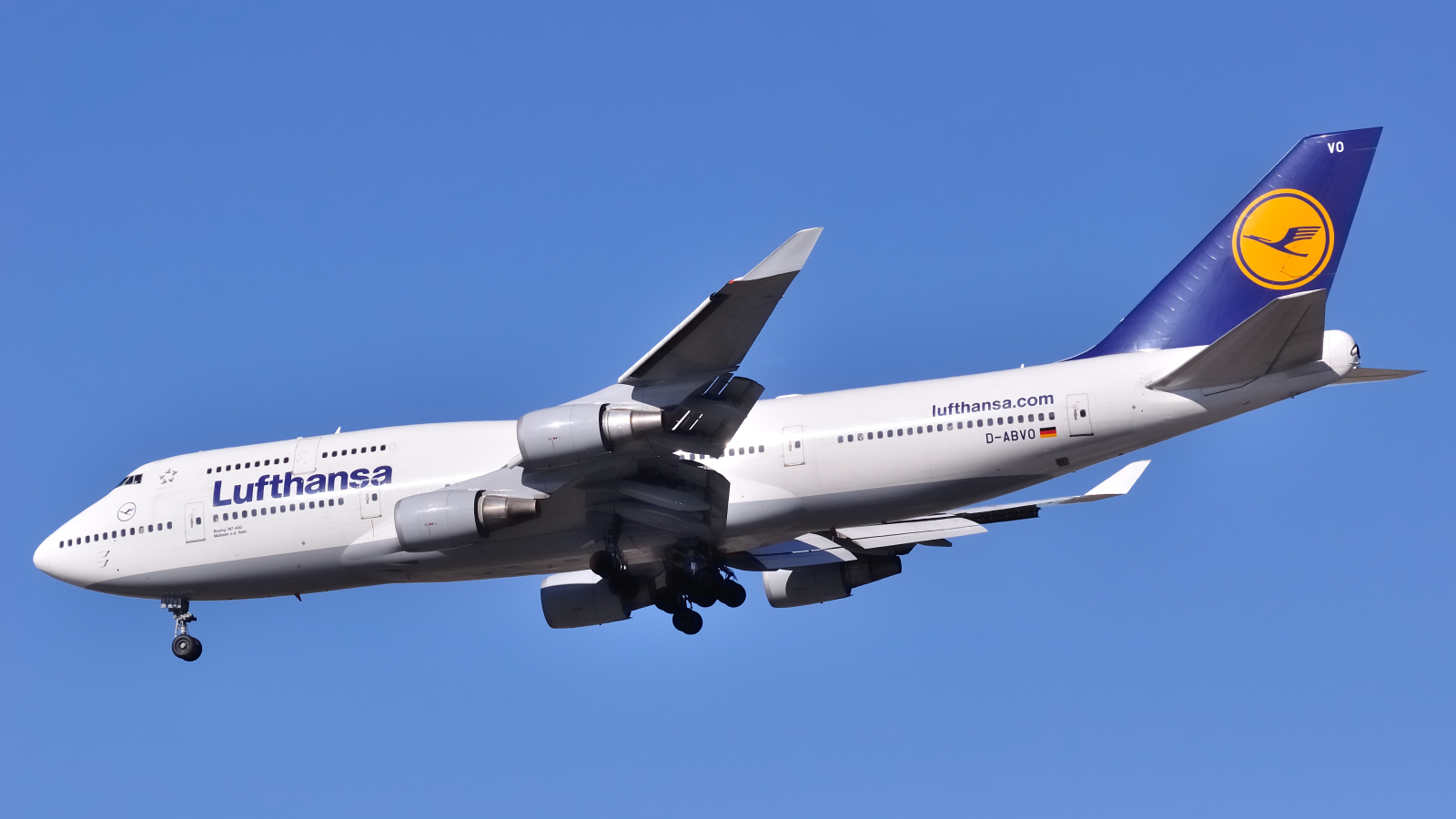 D-ABVO (28086) 1996 Boeing 747-430