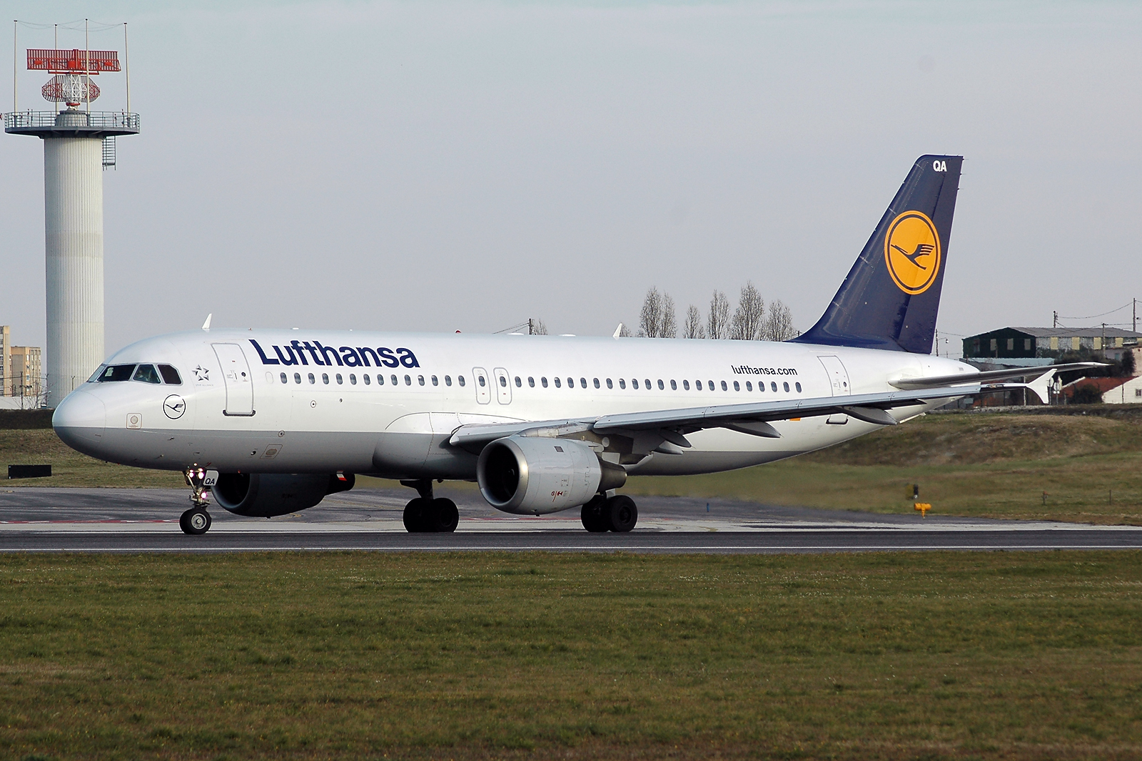 D-AIQA (172) 1991 Airbus A320-211