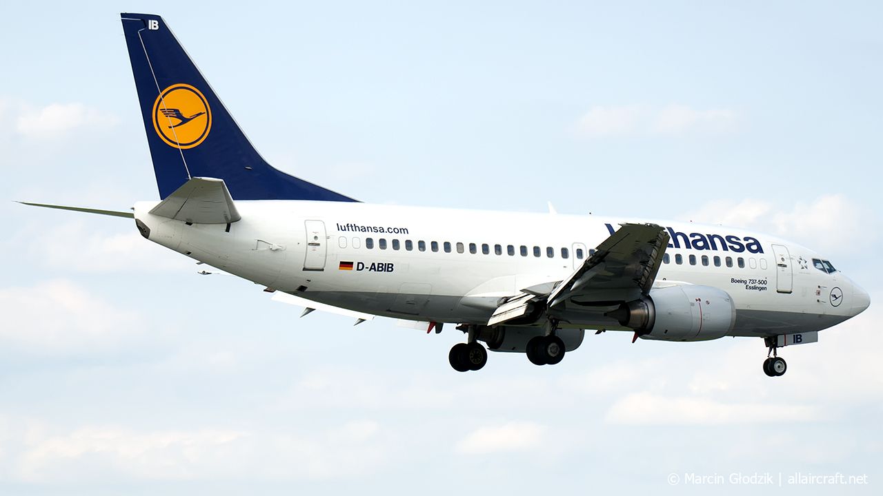 D-ABIB (24816) 1990 Boeing 737-530
