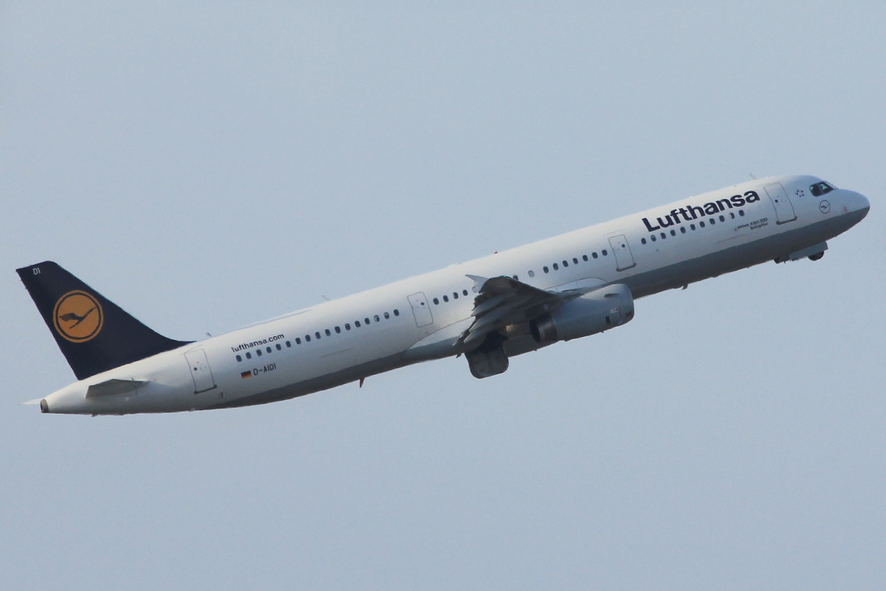 D-AIDI (4753) 2011 Airbus A321-231