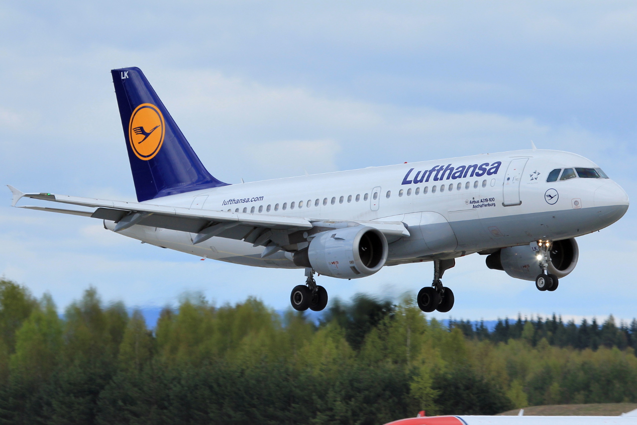 D-AILK (679) 1997 Airbus A319-114