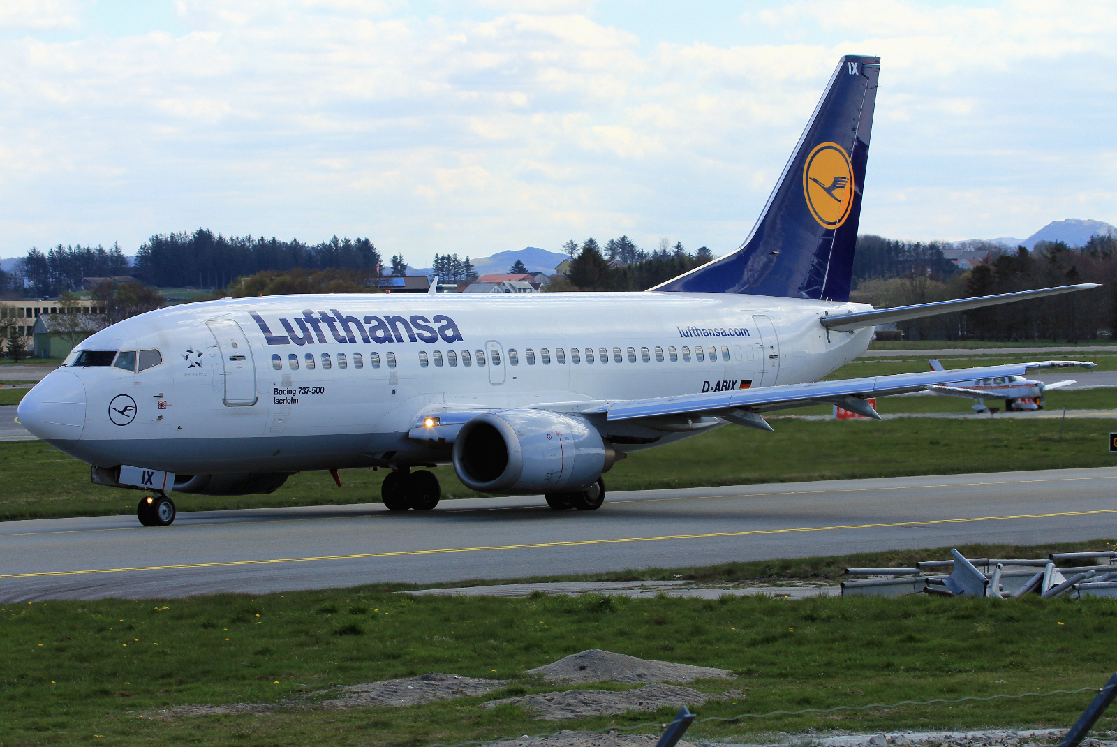 D-ABIX (24946) 1991 Boeing 737-530