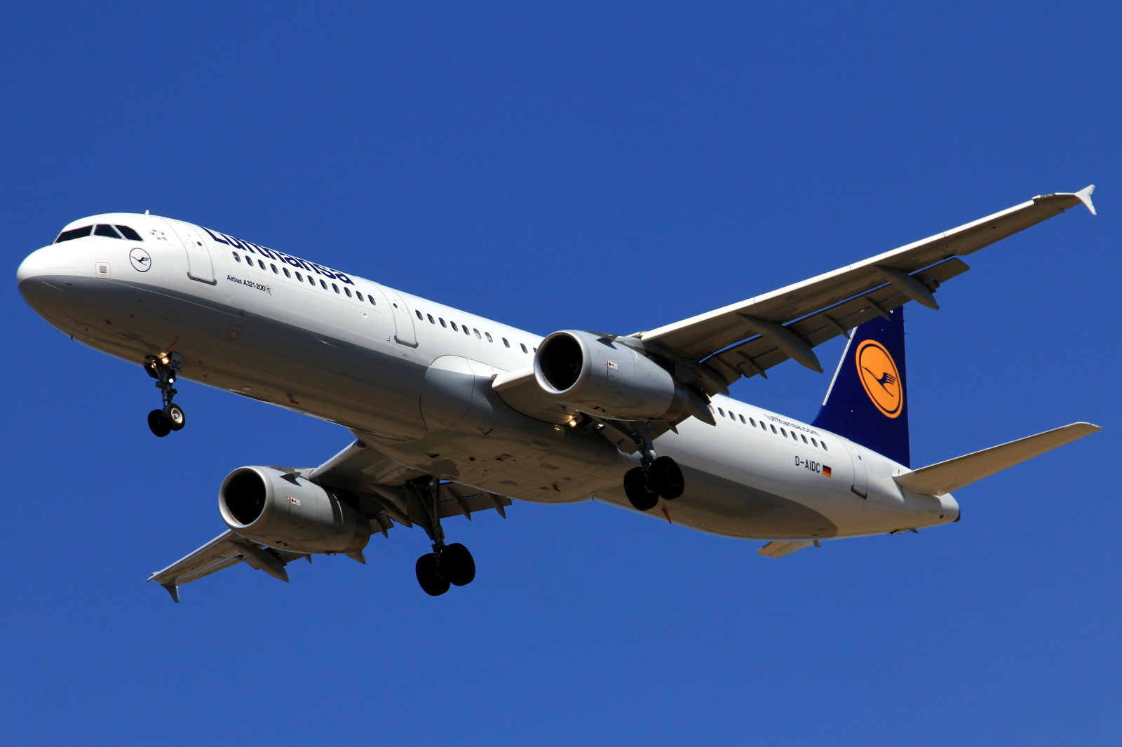 D-AIDC (4560) 2011 Airbus A321-231