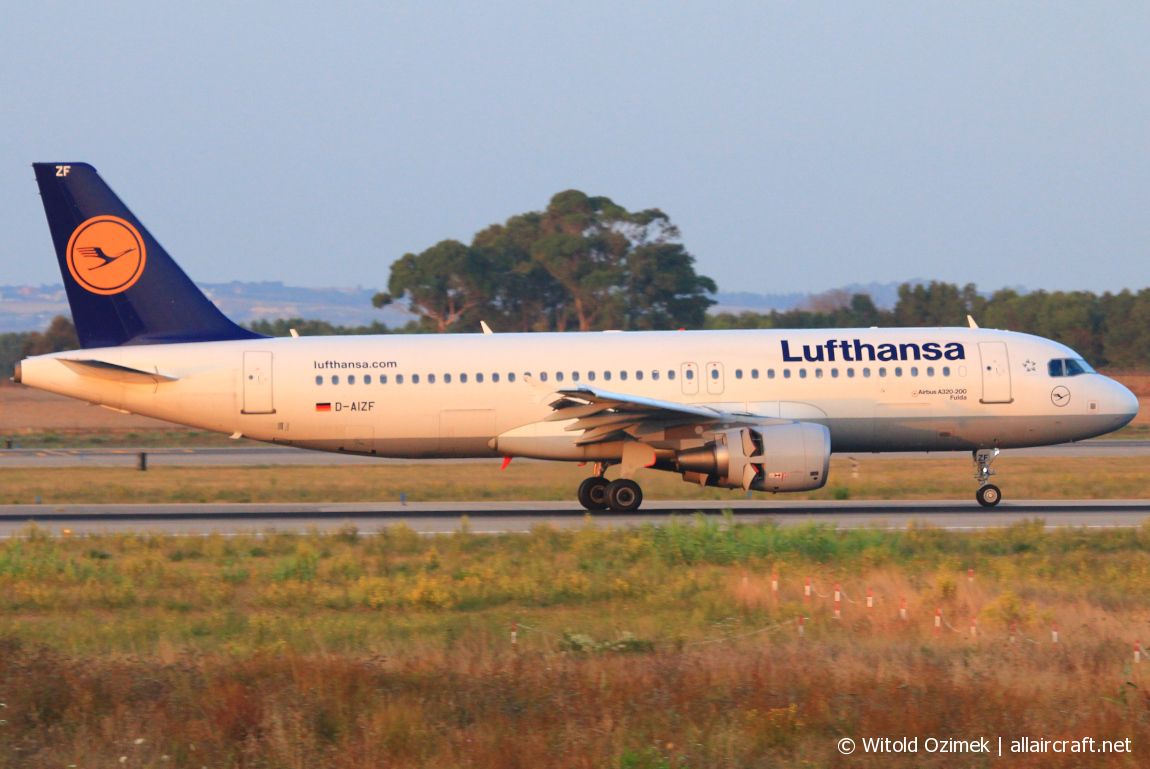 D-AIZF (4289) 2010 Airbus A320-214