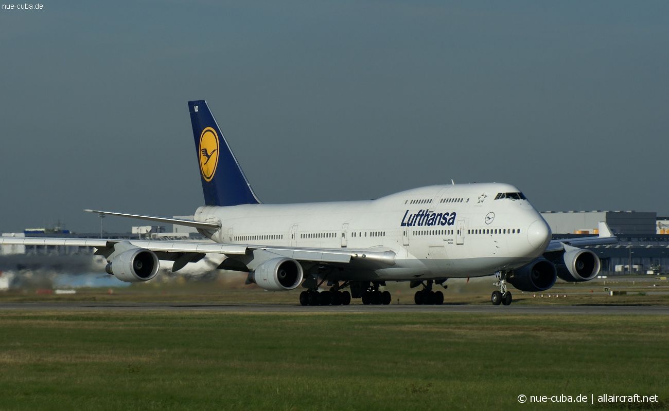 D-ABVD (24740) 1990 Boeing 747-430