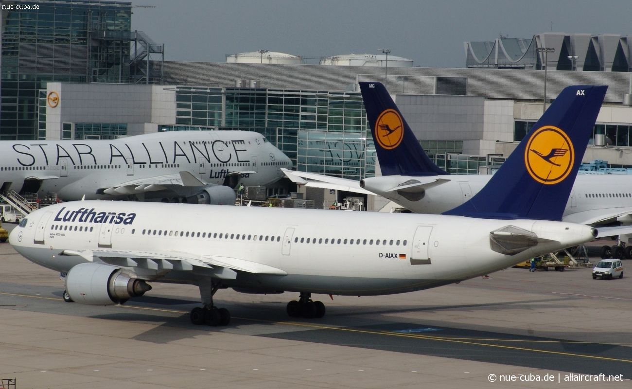 D-AIAX (773) 1996 Airbus A300B4-605R