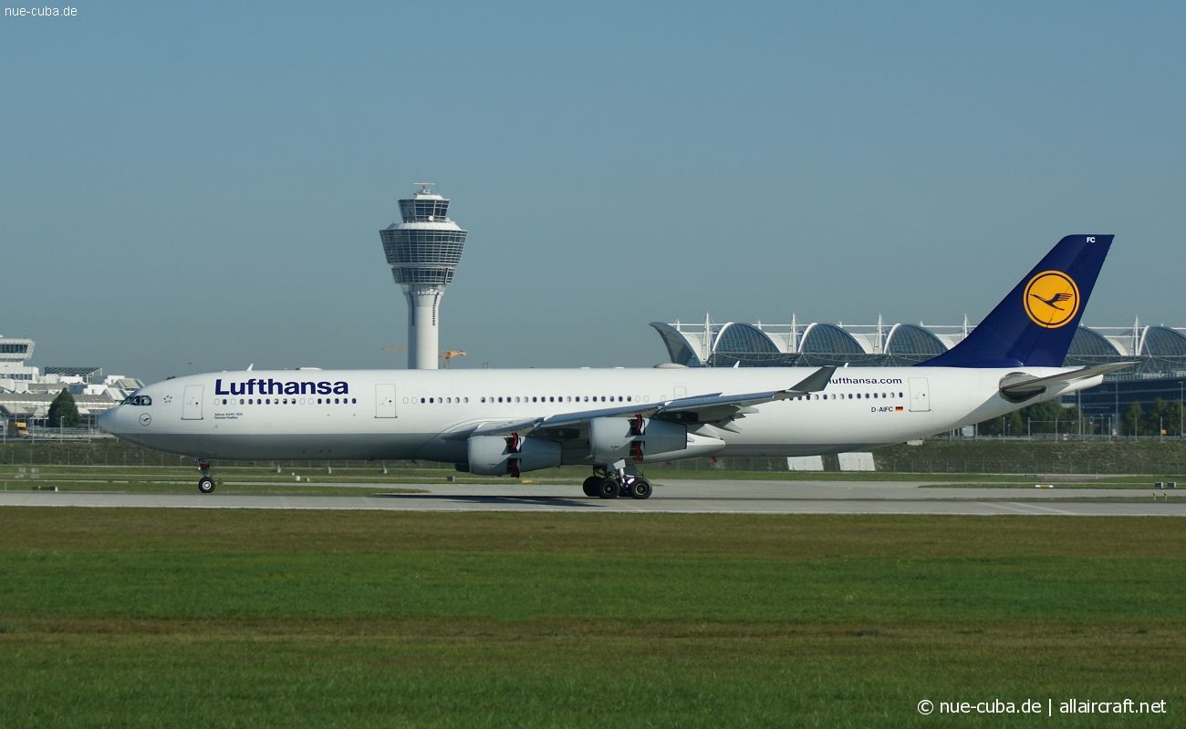 D-AIFC (379) 2000 Airbus A340-313